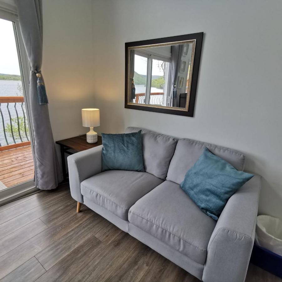 Knotty Pine Ocean Front Suite - Adults Only إينغونيش المظهر الخارجي الصورة