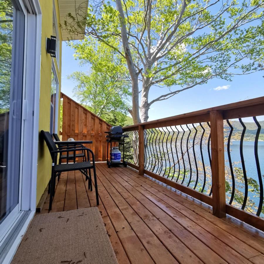 Knotty Pine Ocean Front Suite - Adults Only إينغونيش المظهر الخارجي الصورة